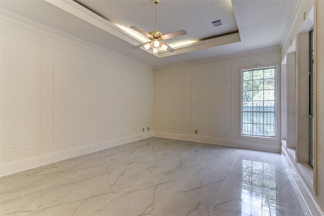 Building Photo - 90 Heathrow Ln