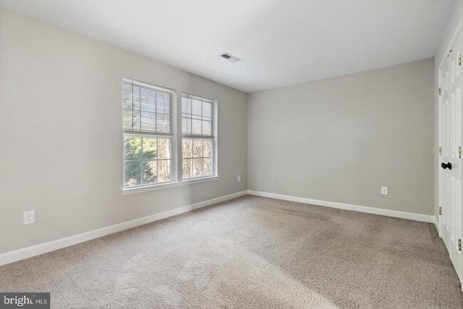 Building Photo - 853 Gallows Ct