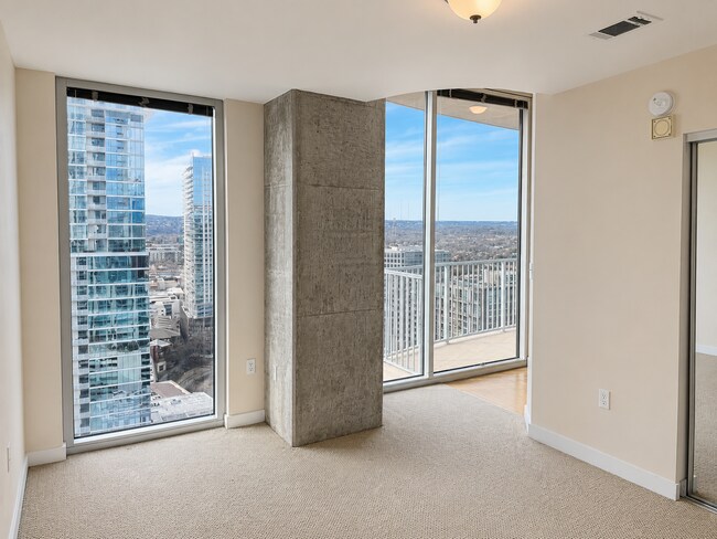 Building Photo - Condo High Rise - Lady Bird Lake Views