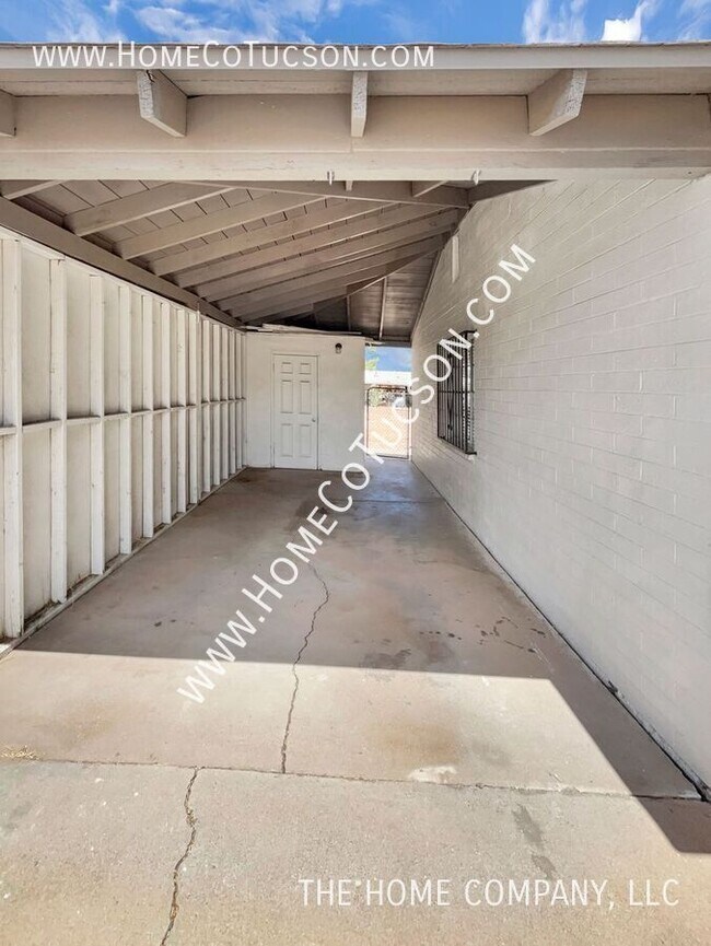 Building Photo - 2602 E Keswick Cir