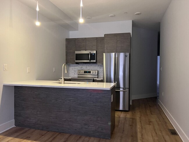 Building Photo - 4242 W Girard Ave