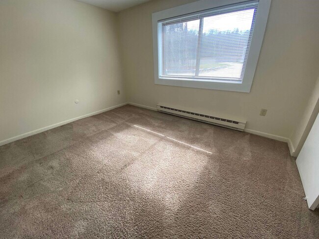 Building Photo - 29 Capron Rd