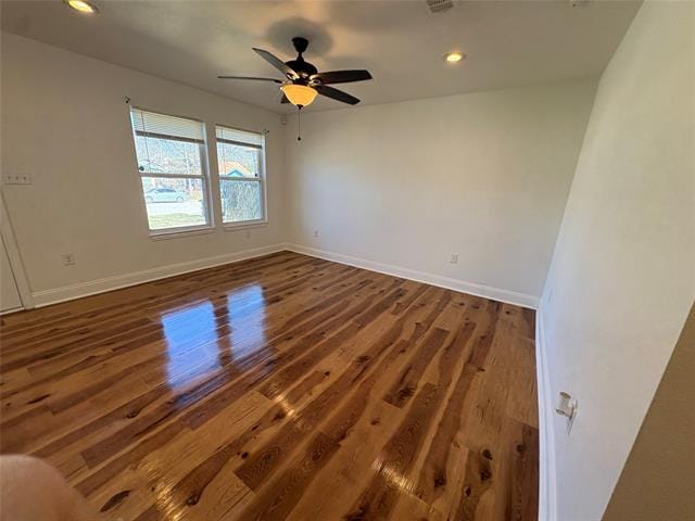 Building Photo - 932 Davis Ave