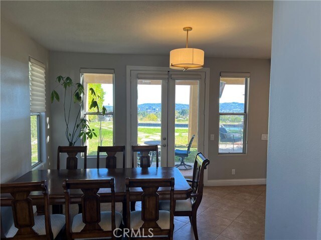 Building Photo - 7420 Cliffside Ct