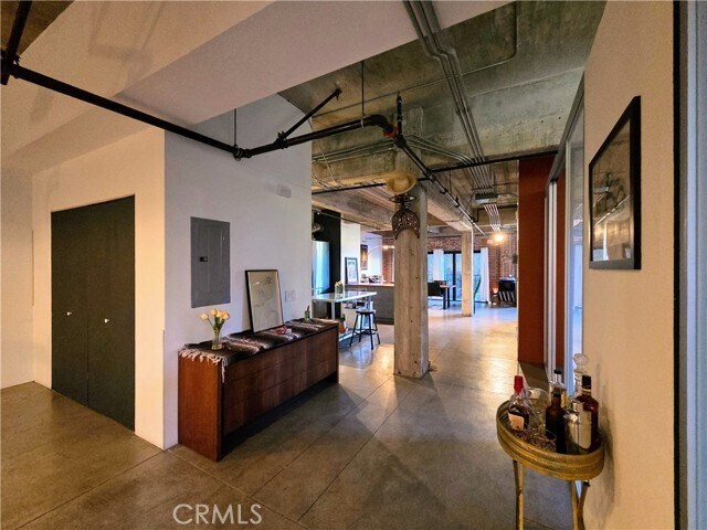 Building Photo - 835 Locust Ave