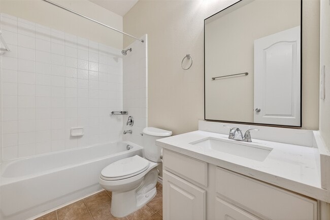 Building Photo - 9830 Lynette Falls Dr