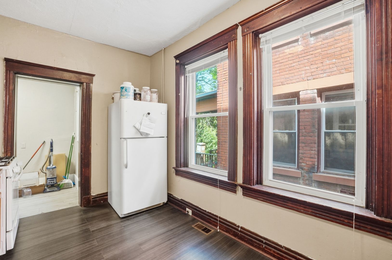 Building Photo - 2661 Bellevue Ave