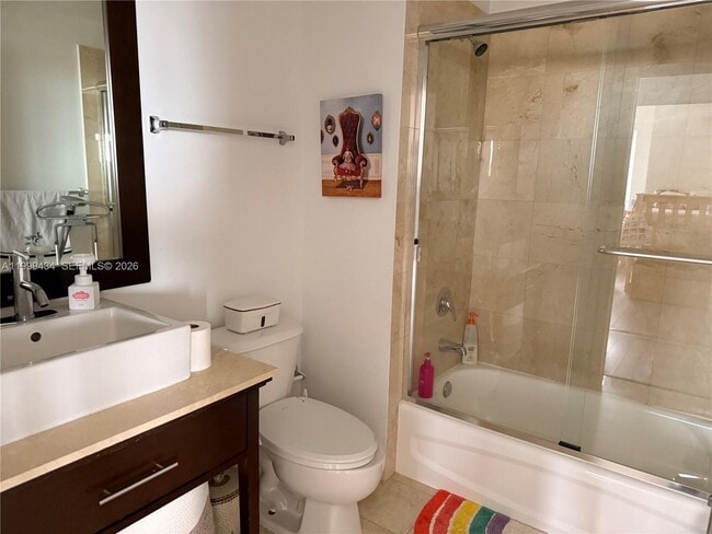 Building Photo - 10 Aragon Ave