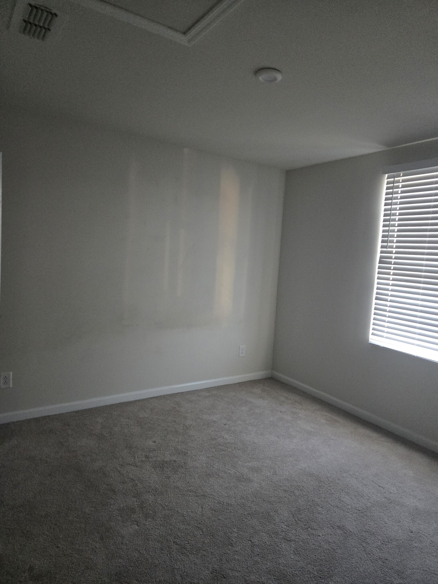 3rd bedroom - 906 Hattie Ln