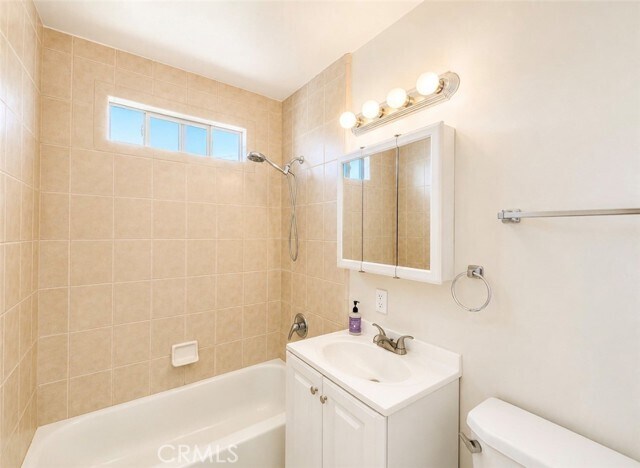 Building Photo - 1372 W 36th St