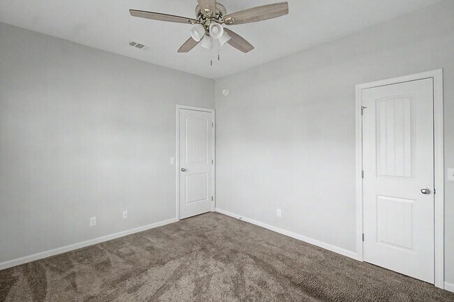 Building Photo - 69 Herty Ln