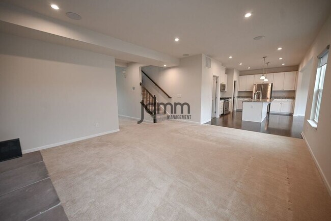 Building Photo - 8768 Mavis Trl