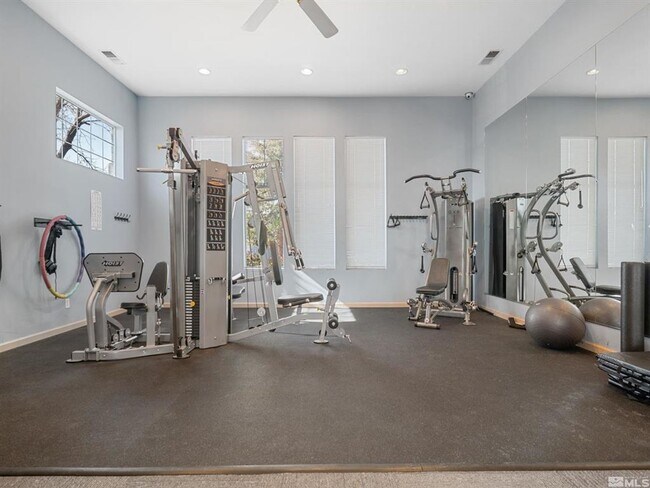 Building Photo - South Reno - Double Diamond Stunner - Tons of Amenities!