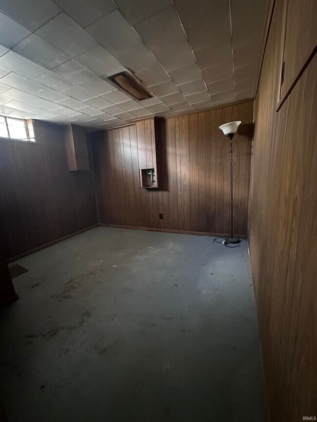 Building Photo - 3208 Wedeking Ave
