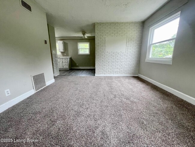 Building Photo - 4805 Seville Dr