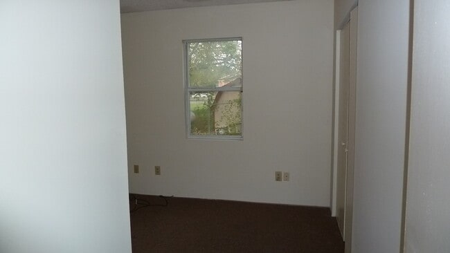 Building Photo - Cute home in the heart of Elizabeth City!
