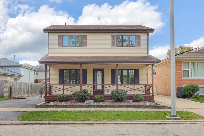 Building Photo - 5907 W 89th St