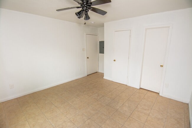 Building Photo - 171 Casa Grande Dr