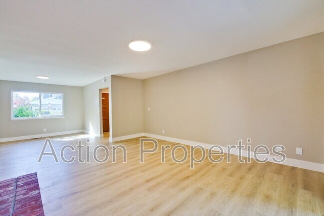 Building Photo - 86 Dalma Dr