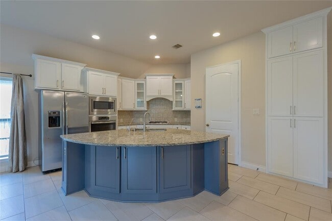Building Photo - 11226 Dunstan Hill Dr