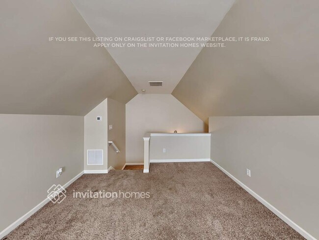 Building Photo - 930 Rock Elm Dr