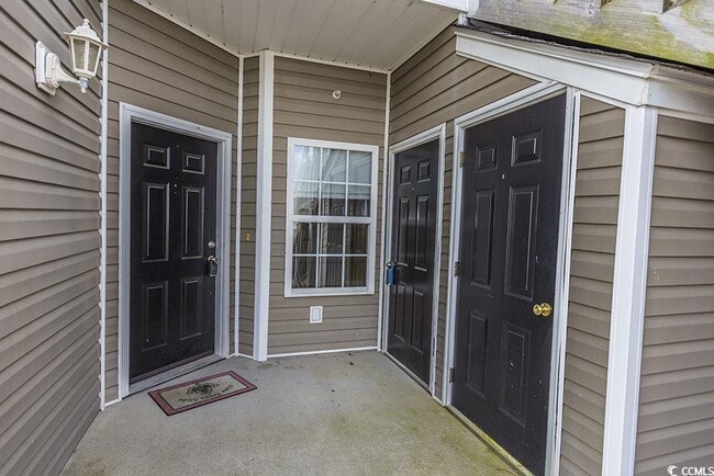 Building Photo - 121 Ashley Park Dr