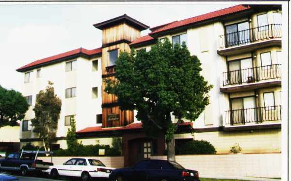 Building Photo - Villa Salvatore