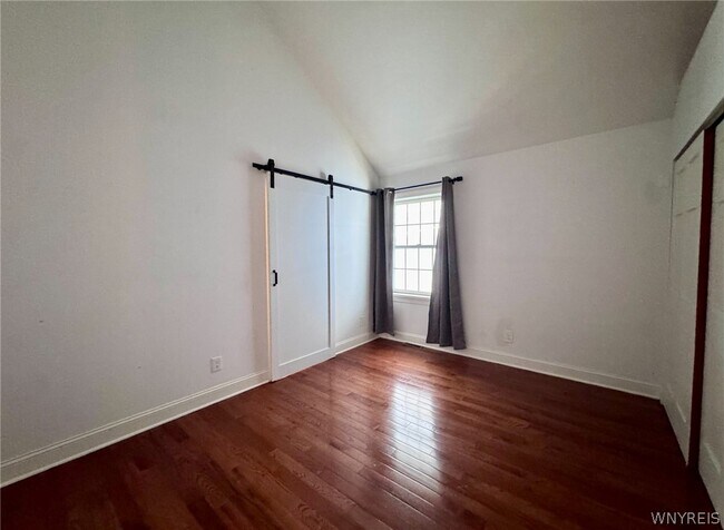Building Photo - 762 Columbus Pkwy