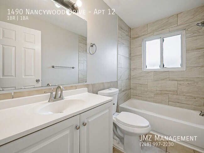 Building Photo - 1490 Nancywood Dr