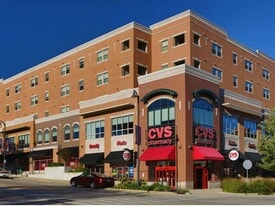 Building Photo - CollegePlace Uptown