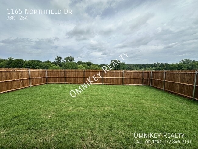Building Photo - 1165 Northfield Dr