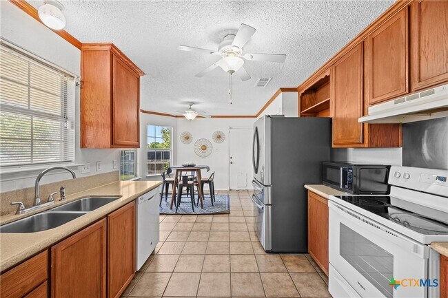 Building Photo - 306 Barber Dr