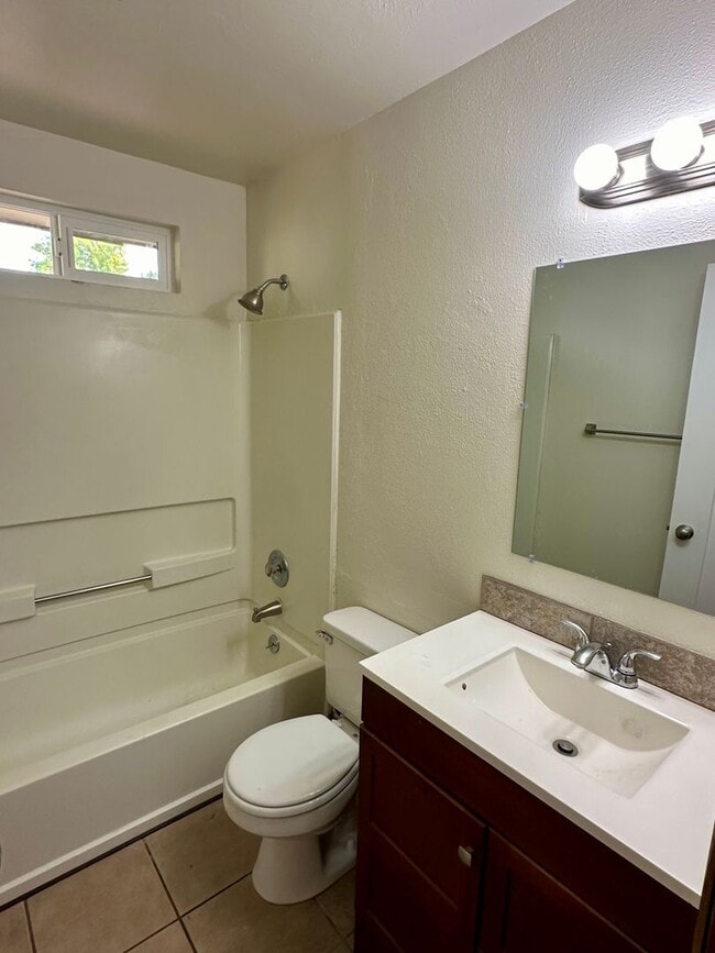 Building Photo - gbgh