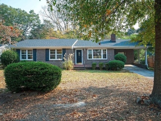 Building Photo - 6 N Gaywood Dr