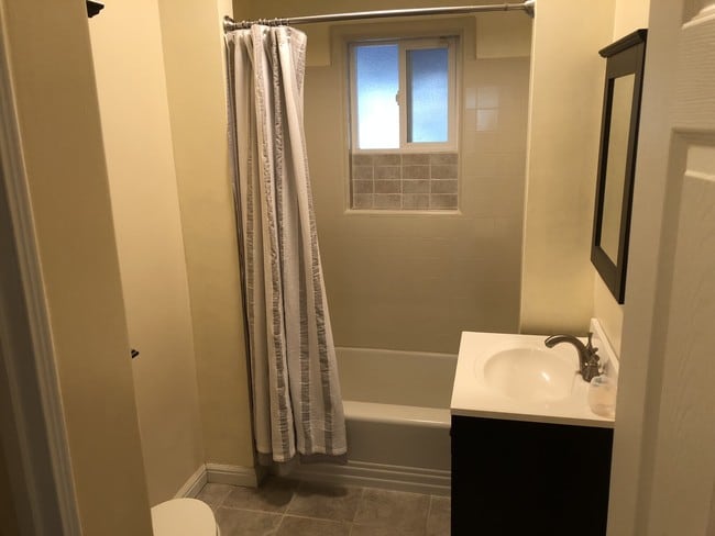 Building Photo - 11562 Huston St