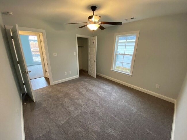 Building Photo - 2318 Bundoran Dr