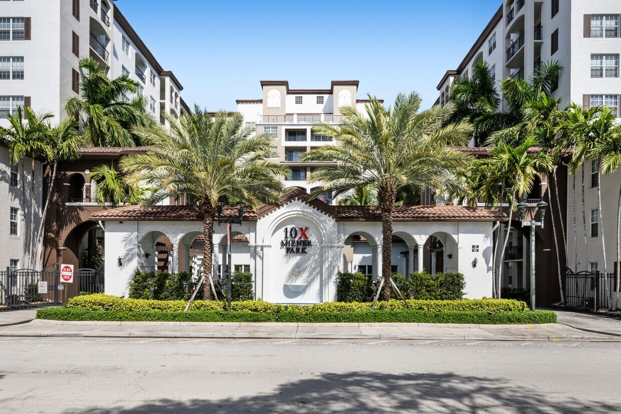10X Mizner Park - 33 E Camino Real Boca Raton FL 33432 | Apartment Finder, image size:1240x827
