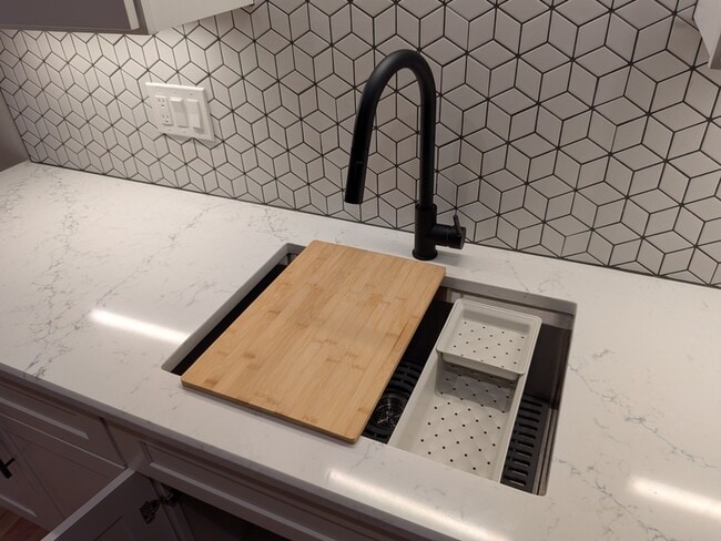 Building Photo - 3233 Morgan Ford Rd