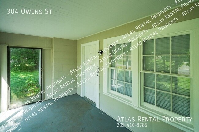 Building Photo - 304 Owens St