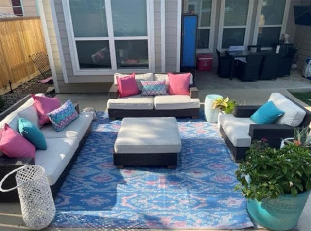 Building Photo - 3526 Ivandell Ave