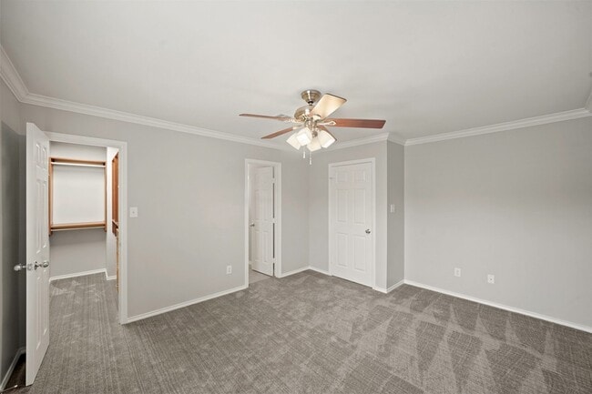 Building Photo - 1014 Rochow St