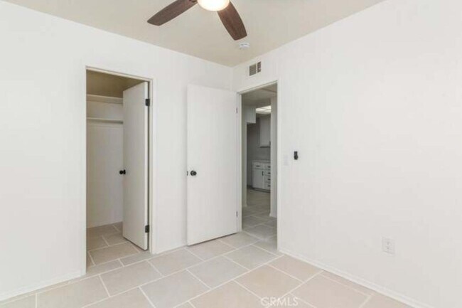 Building Photo - 616 S Santa Fe St