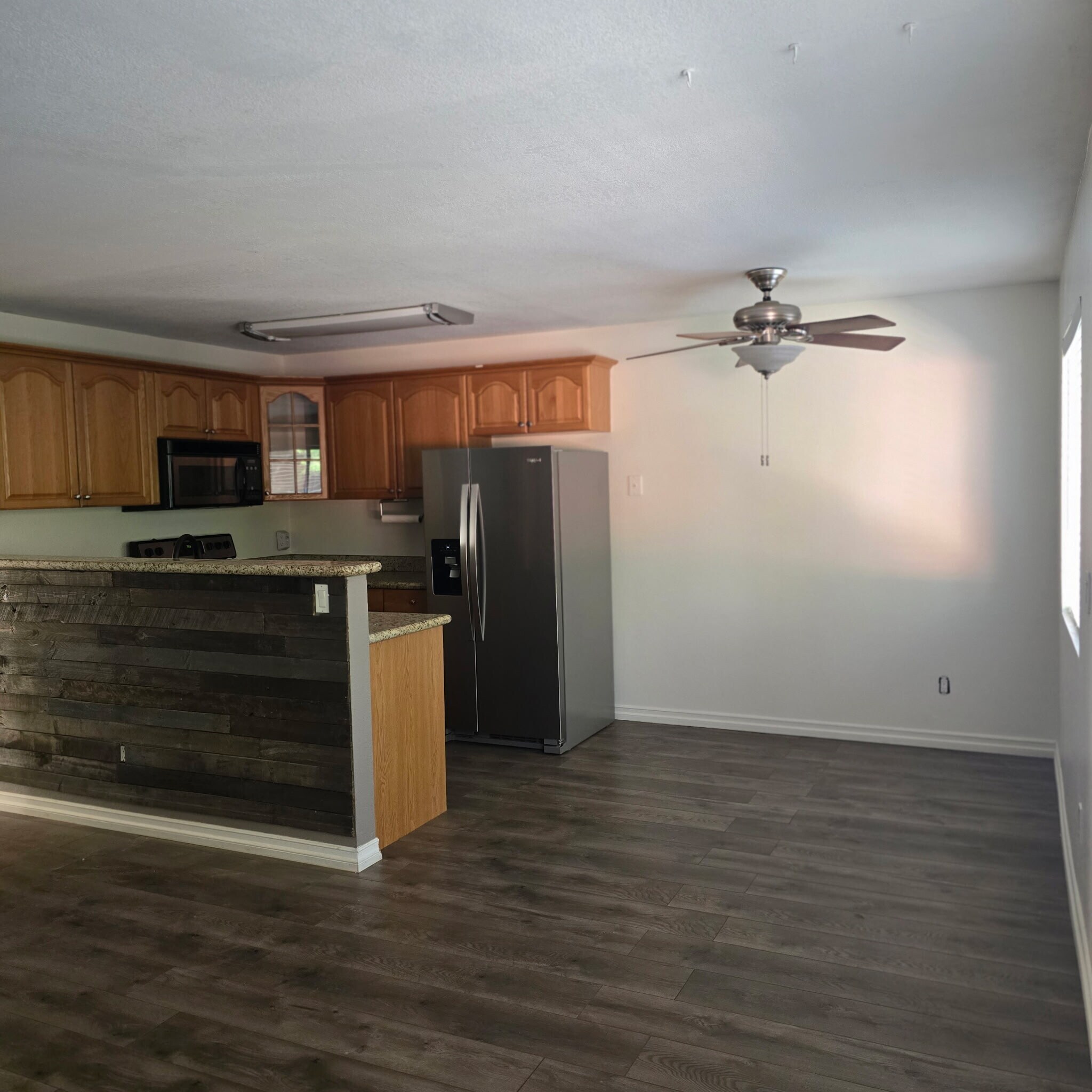 Building Photo - 2616 Alpine Blvd