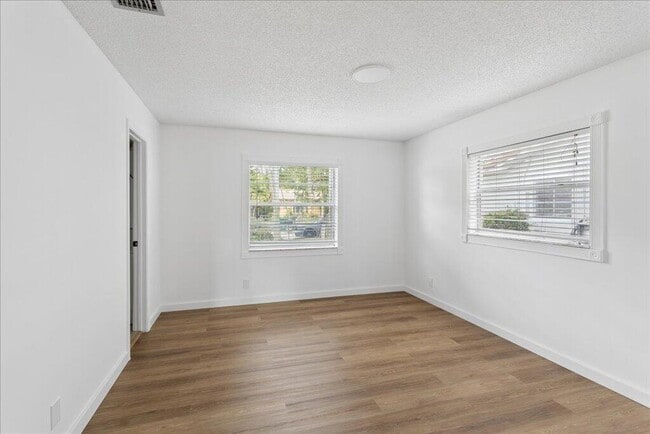 Building Photo - 2324 NW 98th Terrace