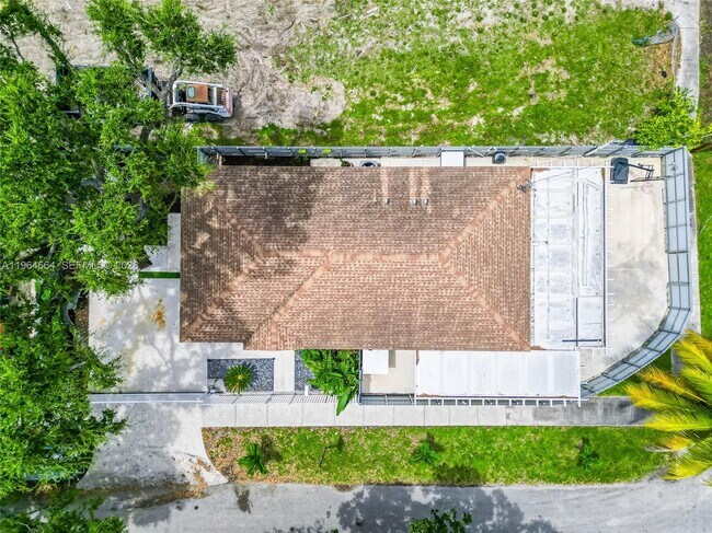 Building Photo - 3175 NW 43rd St