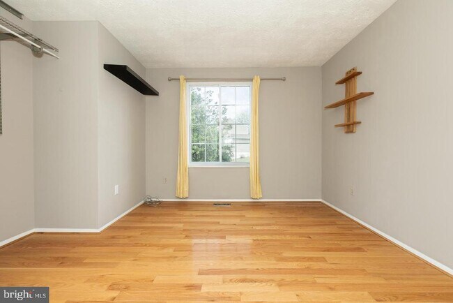 Building Photo - 1126 Riva Ridge Dr