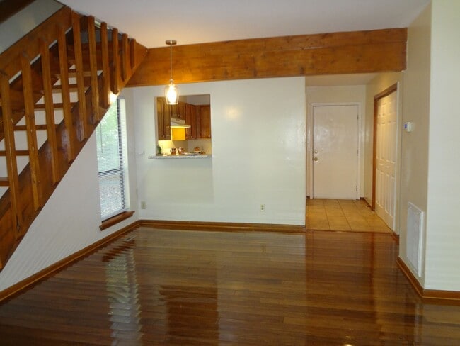 Building Photo - 93 Lystra Hills Ln
