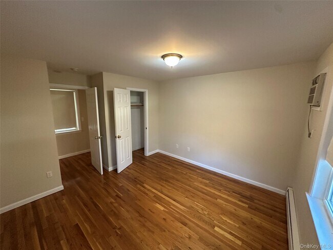 Building Photo - 157 US-202