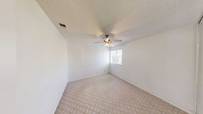 Building Photo - 318 Marian Way