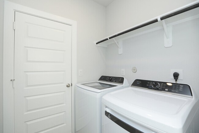 Building Photo - 8462 Sweet Cherry Ln